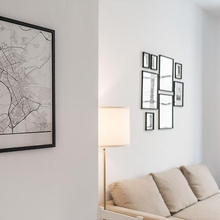 Moderno Apartamento Centro De Granada 2 Zewnętrze zdjęcie