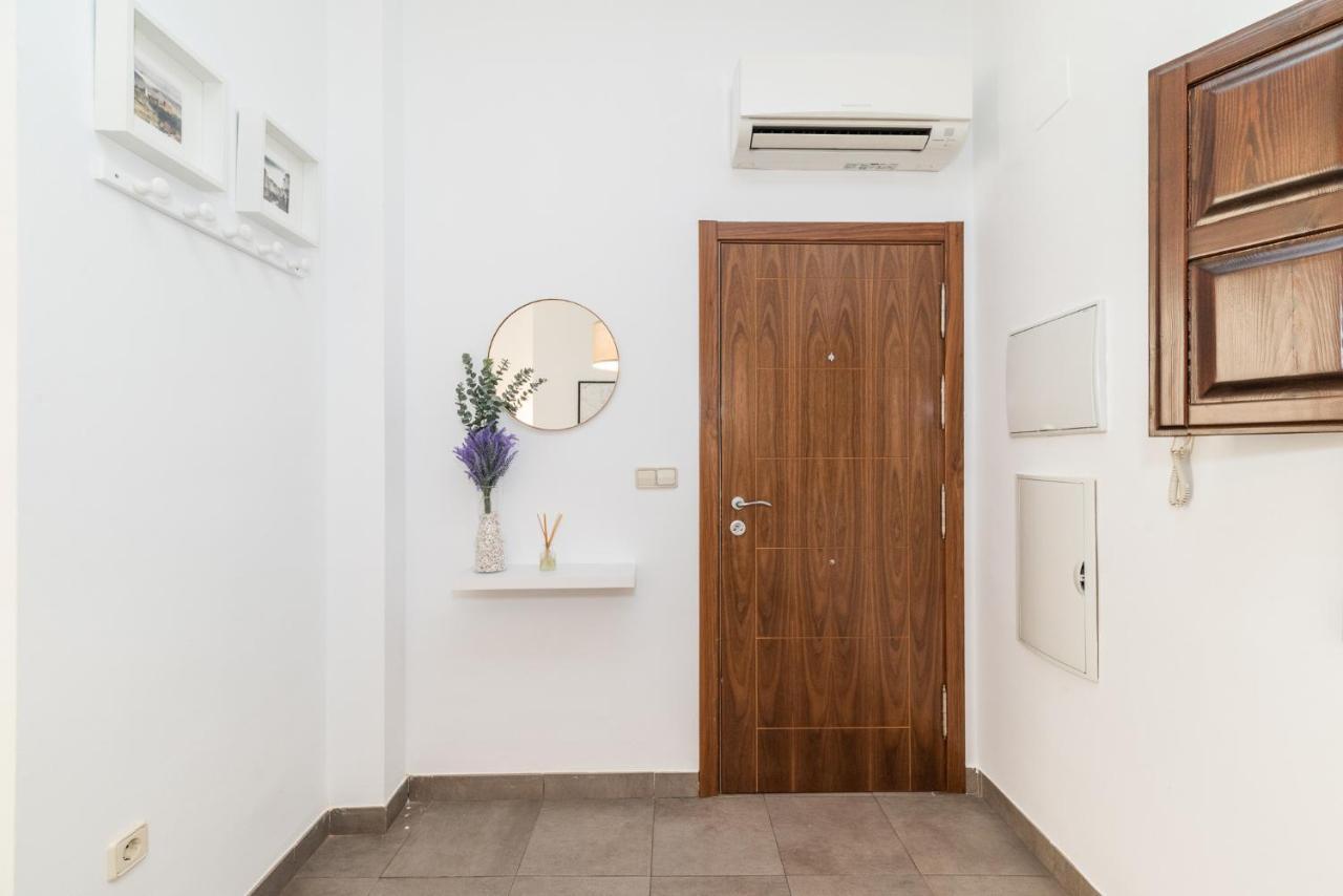 Moderno Apartamento Centro De Granada 2 Zewnętrze zdjęcie