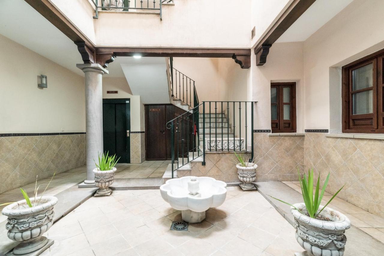 Moderno Apartamento Centro De Granada 2 Zewnętrze zdjęcie