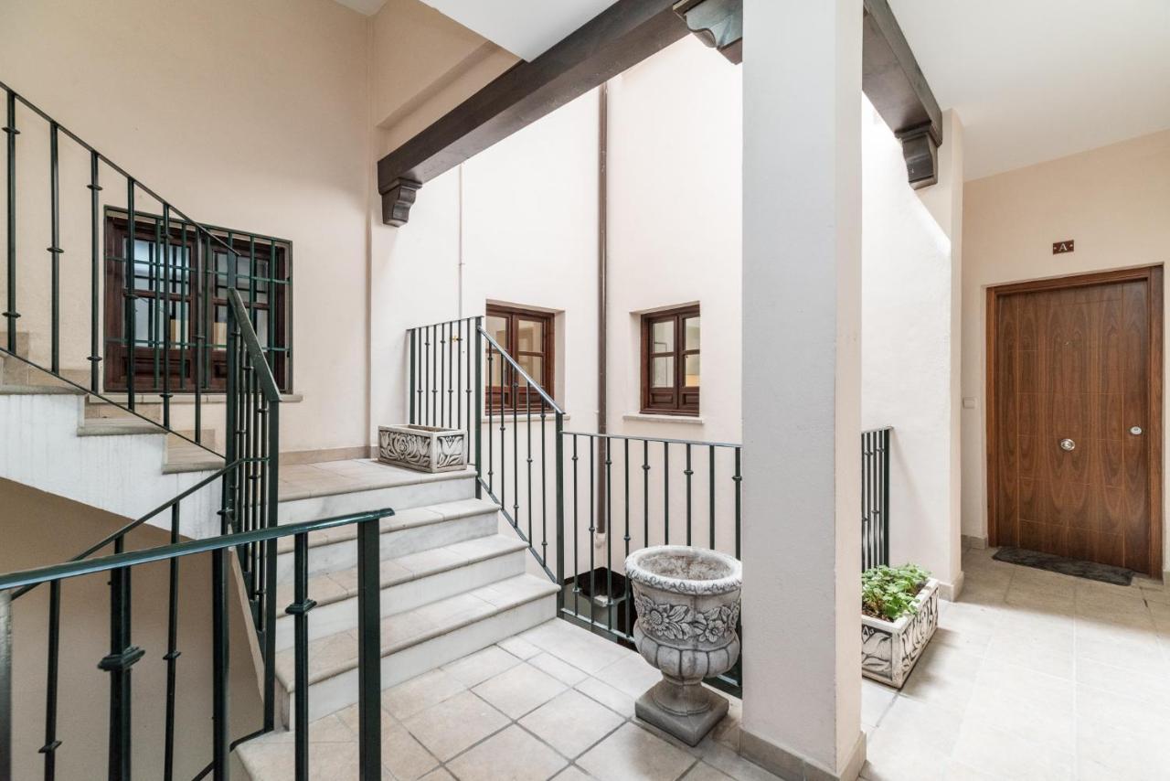 Moderno Apartamento Centro De Granada 2 Zewnętrze zdjęcie