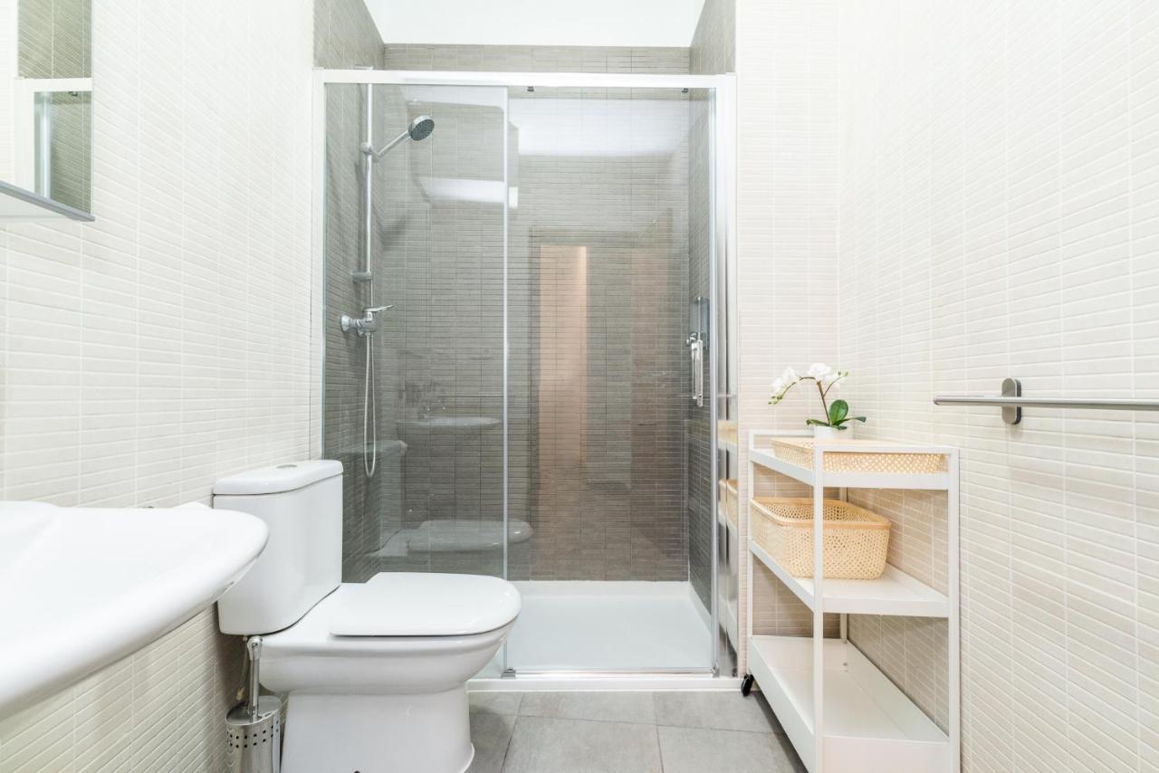 Moderno Apartamento Centro De Granada 2 Zewnętrze zdjęcie