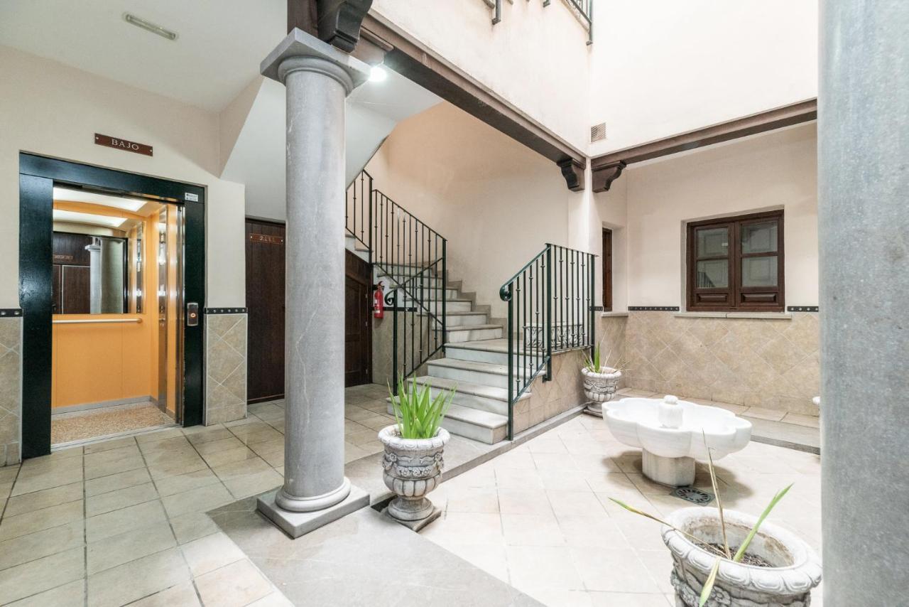 Moderno Apartamento Centro De Granada 2 Zewnętrze zdjęcie